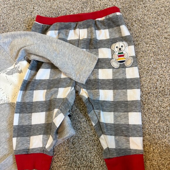 Hudson’s Bay Pyjamas 2 piece PJs 0-6 Months HBC Stripes - Picture 3 of 7